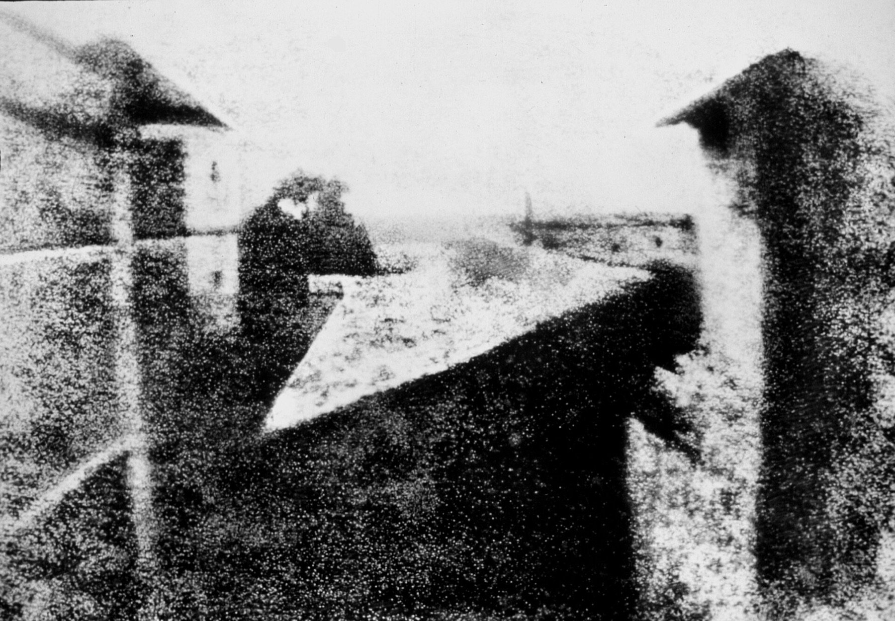 200 lat fotografii: od światła zamkniętego w pudełku do obrazu w kieszeni
